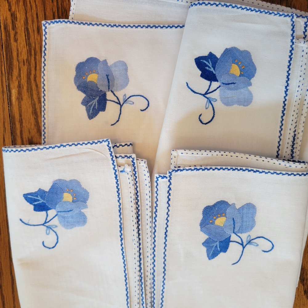 Vintage Blue Flower Embroidered Linen (?) Napkins ~ Cottage ~ Farmhouse ~ Cheery